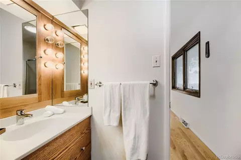 Bath - 6892 E Iliff Pl, Denver, CO 80224 photo 2 of 4