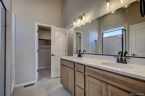 Bath - 11112 Coastal Hills Ln, Peyton, CO 80831 photo 1 of 3