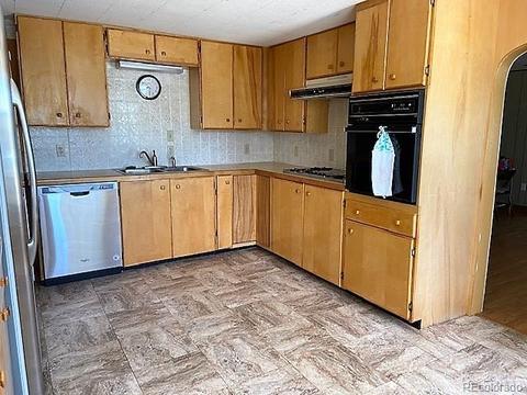 122 S Main St, Eckley, CO 80727 photo 9