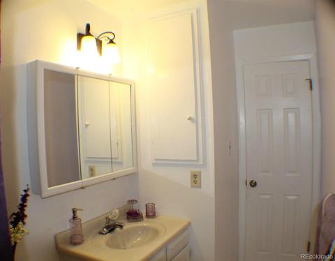 13235 E 55th Ave, Denver, CO 80239 photo 8
