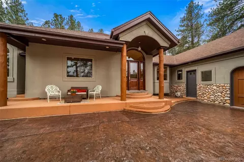 4336 Mohawk Dr, Larkspur, CO 80118