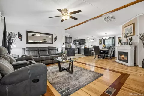 17027 E Coolidge Pl, Aurora, CO 80011 photo 5