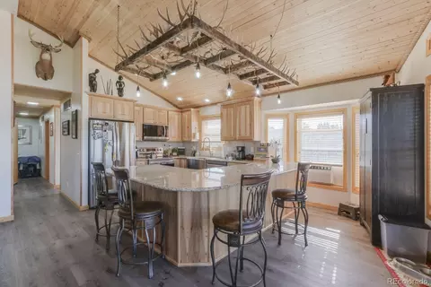 Kitchen - 1850 Cody Park Rd, Cotopaxi, CO 81223 photo 1 of 4