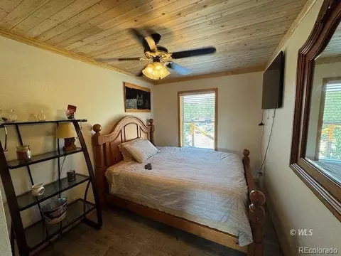 Bedroom - 1850 Cody Park Rd, Cotopaxi, CO 81223 photo 2 of 6