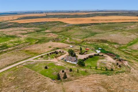 44288 E Iliff Trl, Bennett, CO 80102 photo 1