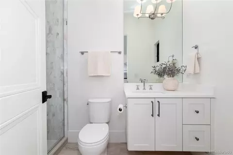 Bath - 2821 E Cedar Ave #14, Denver, CO 80209 photo 6 of 6