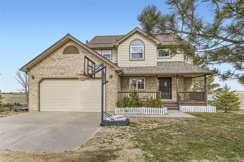 49950 Oak Park Dr, Bennett, CO 80102
