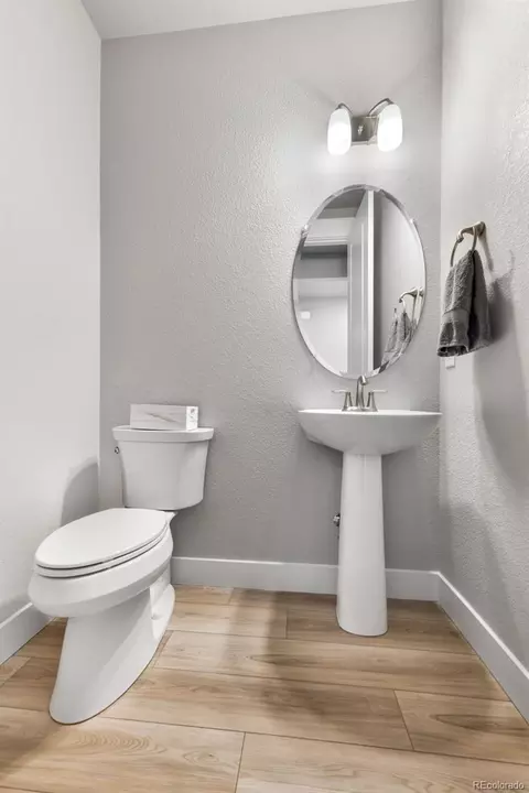 Bath - 2115 Coyote Mint Dr, Monument, CO 80132 photo 2 of 4