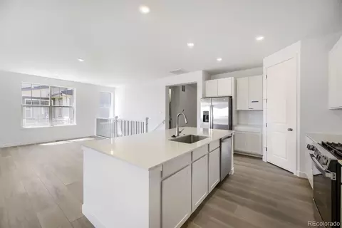 Kitchen - 3006 S Kendrick Pkwy, Morrison, CO 80465 photo 2 of 2