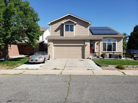 4302 Deephaven Ct, Denver, CO 80239 photo 2