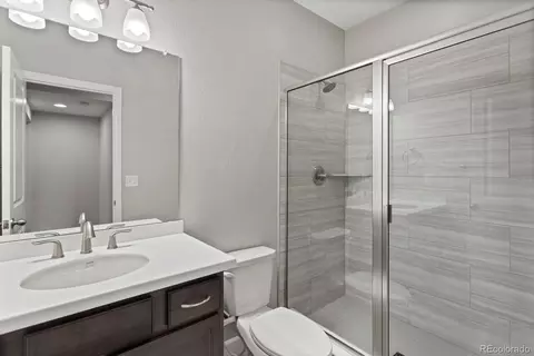 Bath - 27209 E Cedar Ave, Aurora, CO 80018 photo 5 of 5