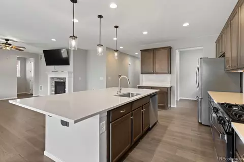 Kitchen - 27209 E Cedar Ave, Aurora, CO 80018 photo 5 of 7
