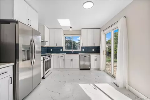 Kitchen - 20503 E Batavia Dr, Aurora, CO 80011 photo 1 of 3