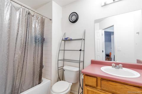 5263 Durham Ct, Denver, CO 80239 photo 14