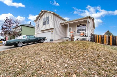 5263 Durham Ct, Denver, CO 80239 photo 1