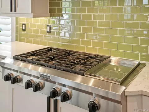 Kitchen - 10562 Montecito Dr, Lone Tree, CO 80124 photo 5 of 7