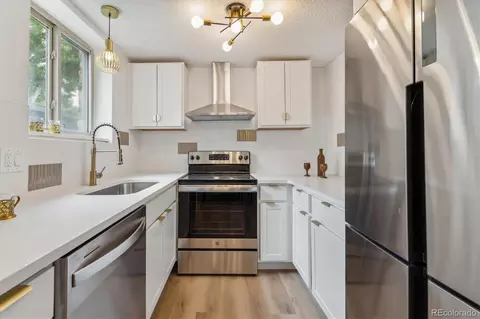 8060 W 9th Ave #112, Lakewood, CO 80214