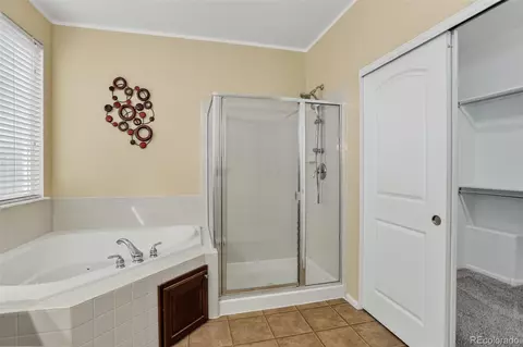 Bath - 24582 E Idaho Pl, Aurora, CO 80018 photo 2 of 3