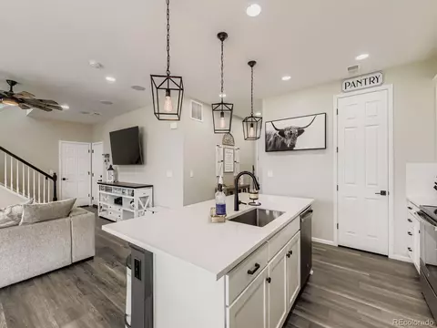 27893 E 9th Ln, Aurora, CO 80018 photo 5