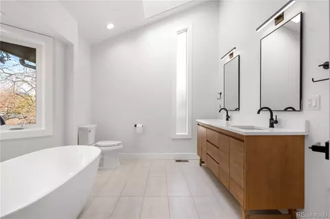 Bath - 245 Fair Pl, Boulder, CO 80302 photo 3 of 7