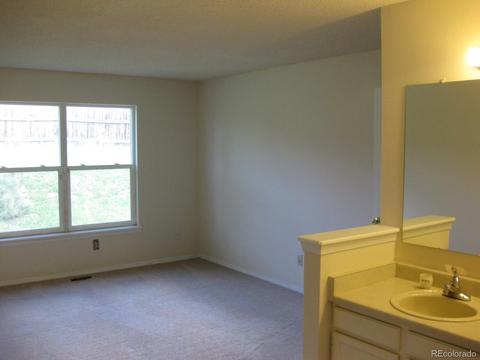 19458 E Utah Pl, Aurora, CO 80017 photo 6