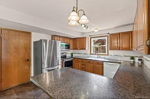 Kitchen - 602 Bristlecone Ct, Berthoud, CO 80513 photo 1 of 4