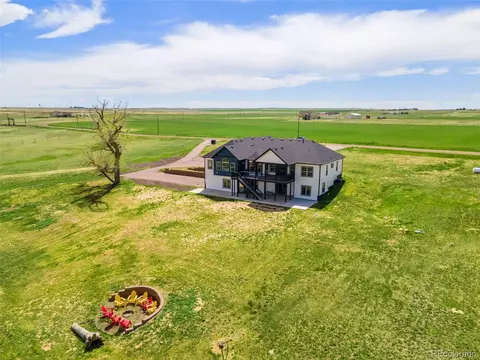2400 Ventress Ct, Bennett, CO 80102