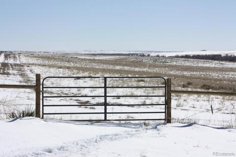 39731 E Costilla Ave, Bennett, CO 80102 photo 8