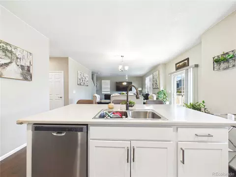 Kitchen - 19918 E 62nd Ave, Aurora, CO 80019 photo 5 of 5