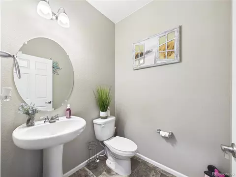 Bath - 19918 E 62nd Ave, Aurora, CO 80019 photo 1 of 6