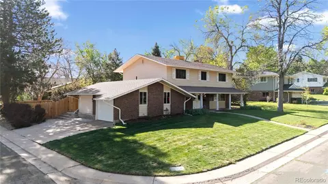 6852 S Spotswood St, Littleton, CO 80120