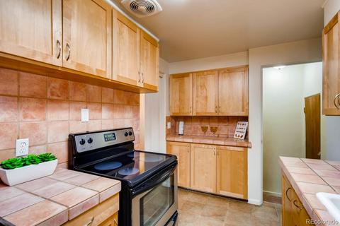 4805 E Atlantic Pl, Denver, CO 80222 photo 4