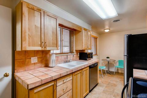 4805 E Atlantic Pl, Denver, CO 80222 photo 5
