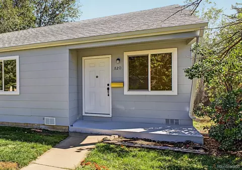 Exterior - 820 Oakland St, Aurora, CO 80010 photo 7 of 8