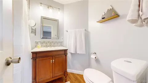 Bath - 3546 Eudora St, Denver, CO 80207 photo 2 of 3