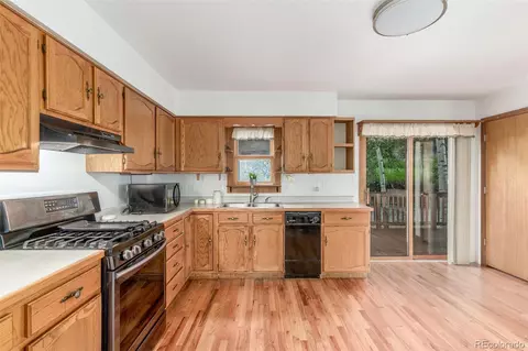 Kitchen - 19 Yew Ln, Bailey, CO 80421 photo 3 of 3