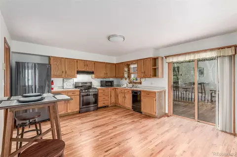 Kitchen - 19 Yew Ln, Bailey, CO 80421 photo 2 of 3