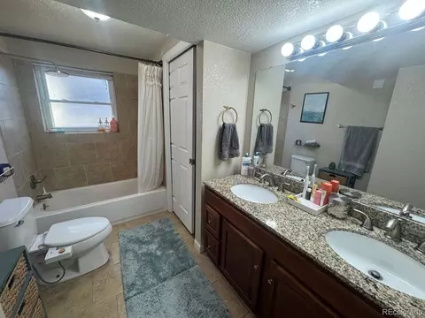 Bath - 16006 E Warren Pl, Aurora, CO 80013 photo 2 of 3