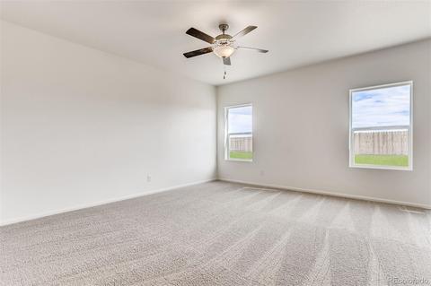 334 Maple St, Bennett, CO 80102 photo 5