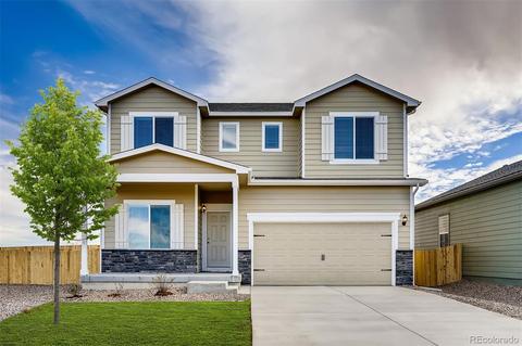 334 Maple St, Bennett, CO 80102 photo 2