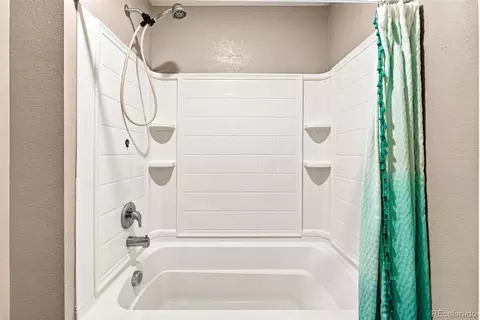 Bath - 6824 Morrison Dr, Frederick, CO 80530 photo 6 of 6
