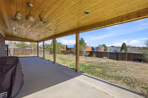Exterior - 425 Starlight Rd, Thornton, CO 80260 photo 2 of 5