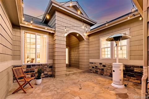 26530 E Arbor Dr, Aurora, CO 80016 photo 2