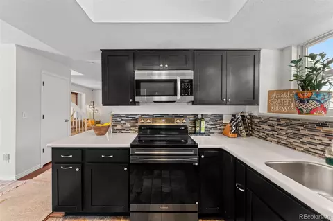 Kitchen - 5019 E 106th Cir, Thornton, CO 80233 photo 2 of 4