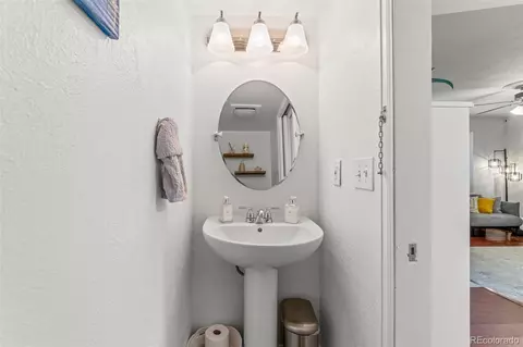 Bath - 5019 E 106th Cir, Thornton, CO 80233 photo 1 of 4