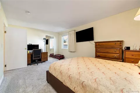 Bedroom - 11987 E Harvard Ave #101, Aurora, CO 80014 photo 4 of 7