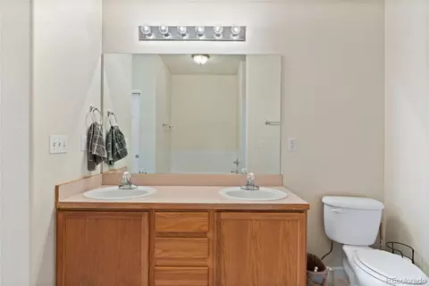 Bath - 15555 E 40th Ave #126, Denver, CO 80239 photo 2 of 2