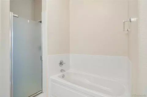 Bath - 15555 E 40th Ave #126, Denver, CO 80239 photo 1 of 2