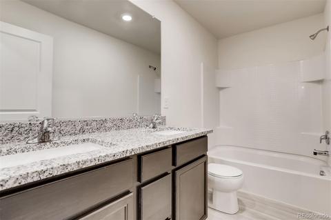 392 Maple St, Bennett, CO 80102 photo 24