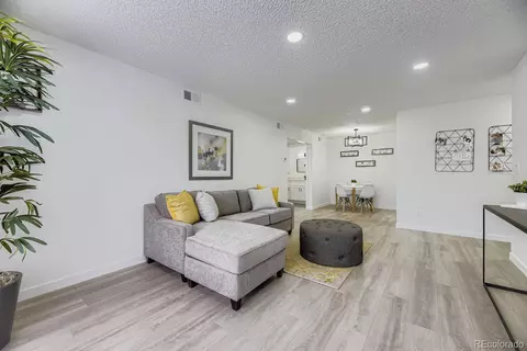 3550 S Harlan St #214, Denver, CO 80235